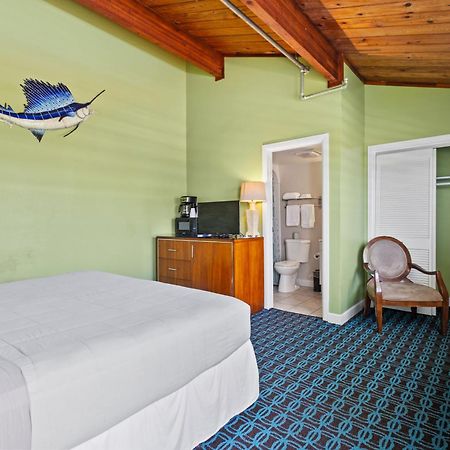 Oceanfront Inn, Inlet View Room, King Bed, #14 فورت بييرس المظهر الخارجي الصورة