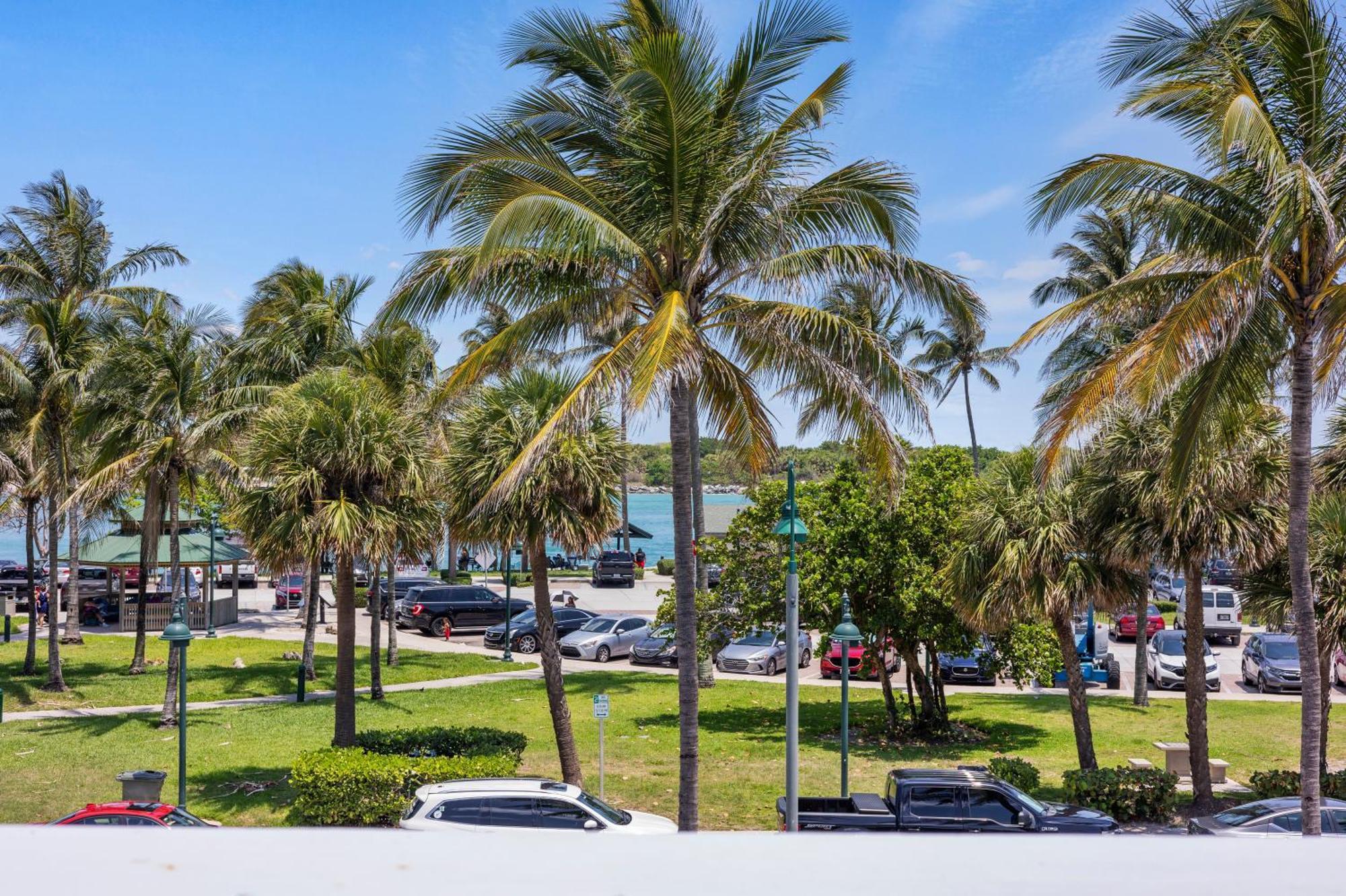 Oceanfront Inn, Inlet View Room, King Bed, #14 فورت بييرس المظهر الخارجي الصورة